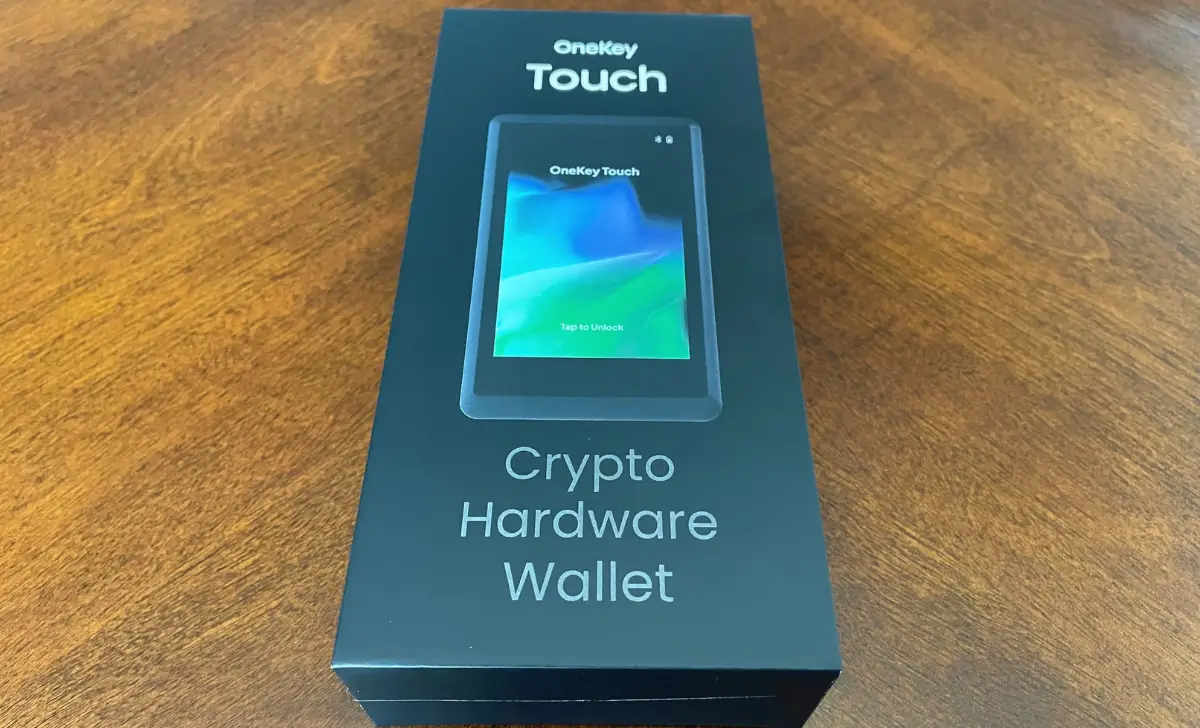 Onekey touch hardware wallet